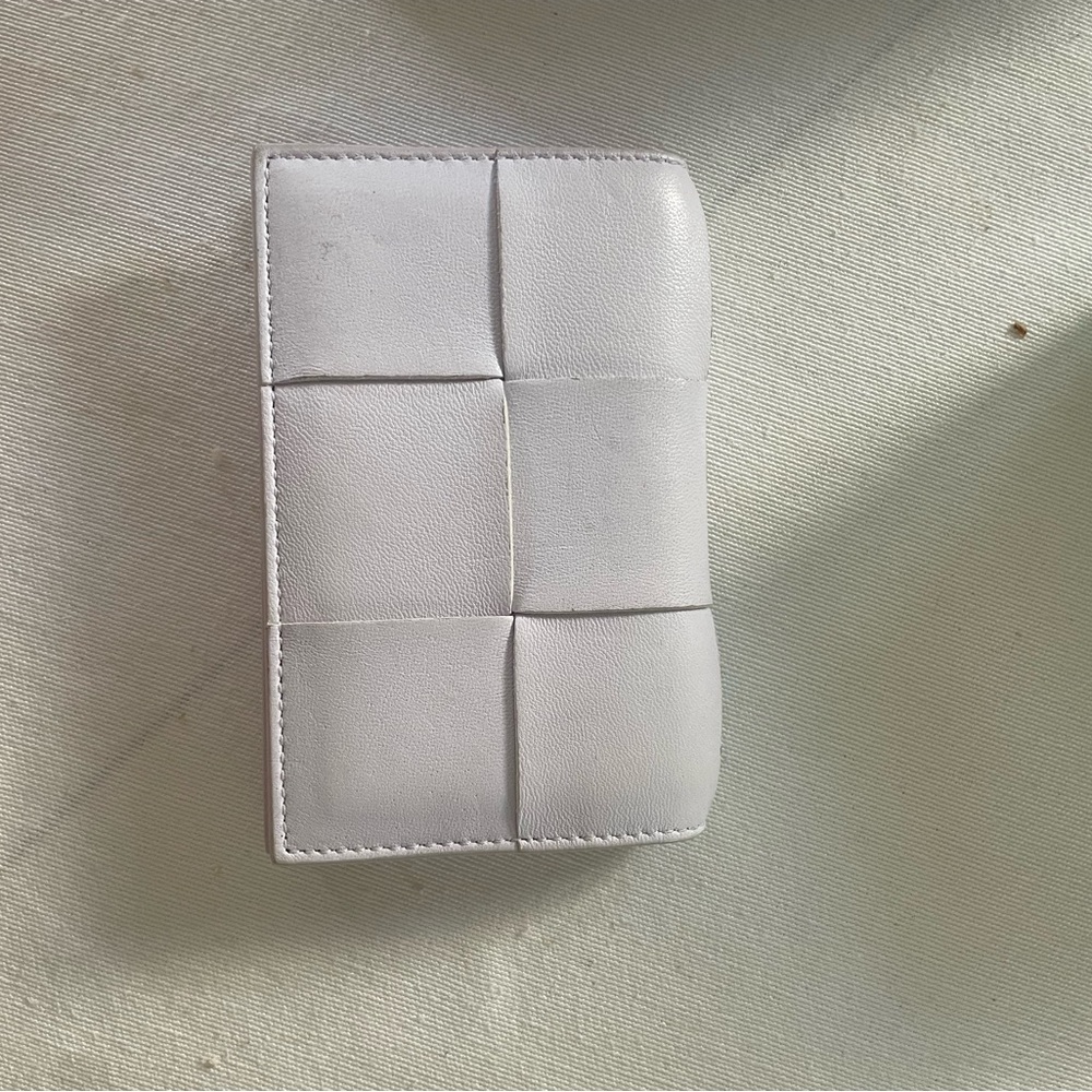 BOTTEGA VENETA Cassette Intrecciato White Leather Cardholder